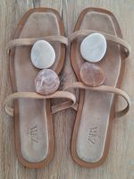 ZARA Sandalen beige Grösse 40 mit Schmucksteinen