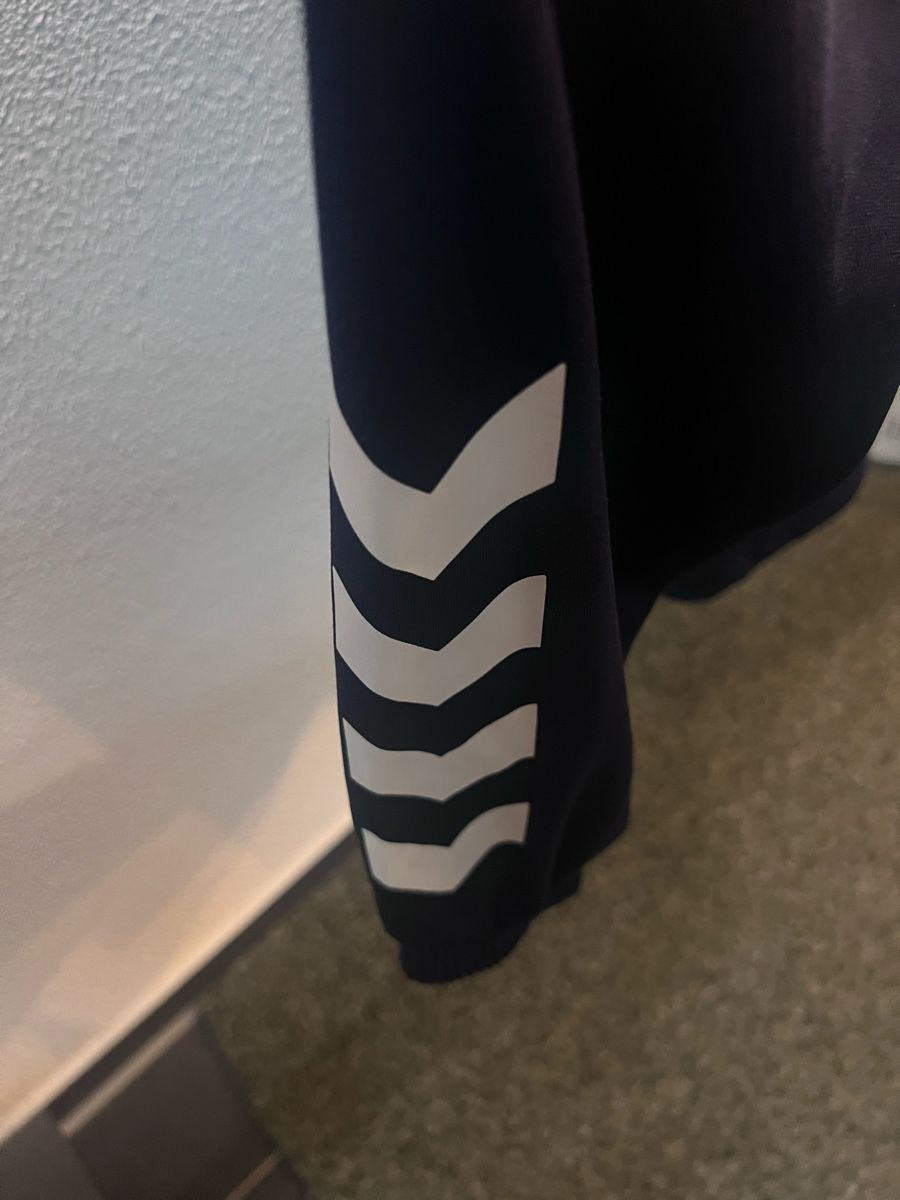 Hummel Giacche: Hummel Trainingsjacke M – Nuovo (secondo la descrizione) da Frauenfeld venduto da isa_9cy7 2