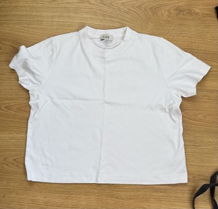 COS white t shirt