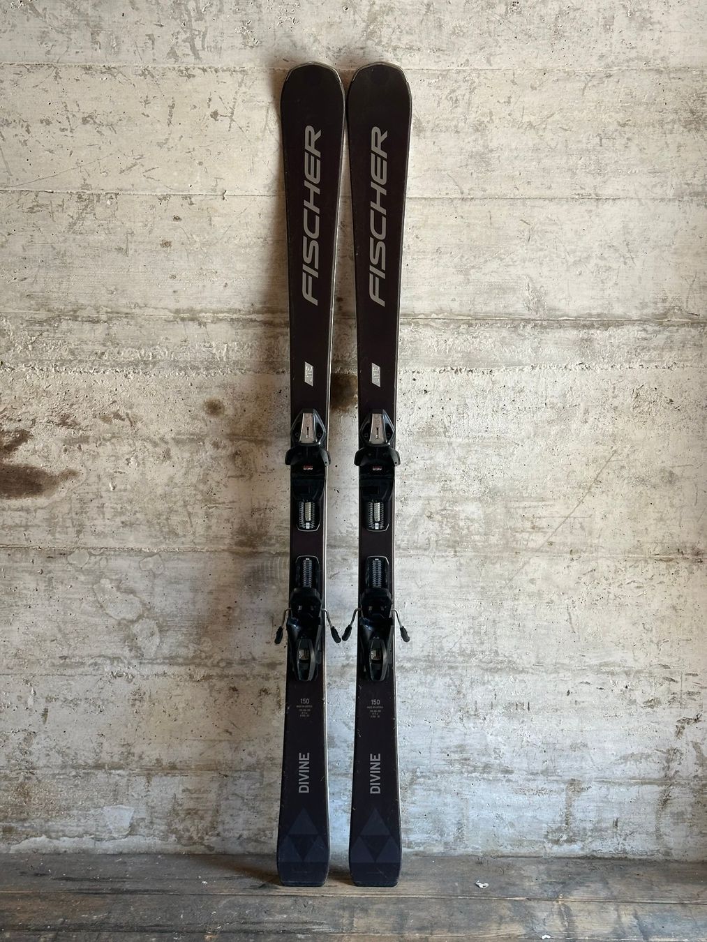 Fischer Skis: Fischer Divine Ski 150CM – Gebraucht aus Emmenbrücke von karkarkar