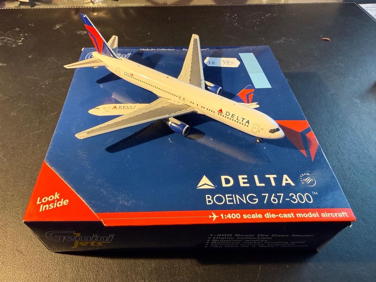 Kit di modellismo & Modellini statici: 1:400 Gemini Jets Delta 767-300 – Nuovo (secondo la descrizione) da Muri b. Bern venduto da sab_2gz7