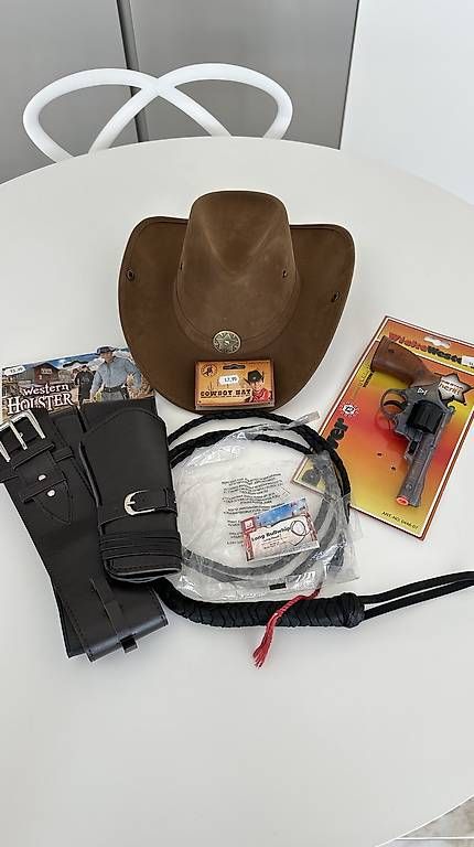 Giocattoli: Set da veri cowboy  – Nuovo e nell'imballaggio originale da Castagnola venduto da ste_w6fj 3