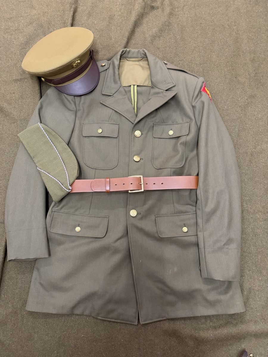 US Army Uniformi: Class A US Army – Nuovo (secondo la descrizione) da Lucens venduto da AleG19