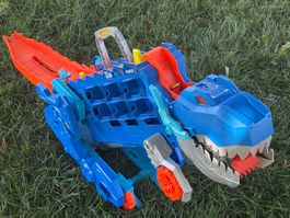 Hot Wheels "Big-T" T-Rex Garage Ultimate Hauler