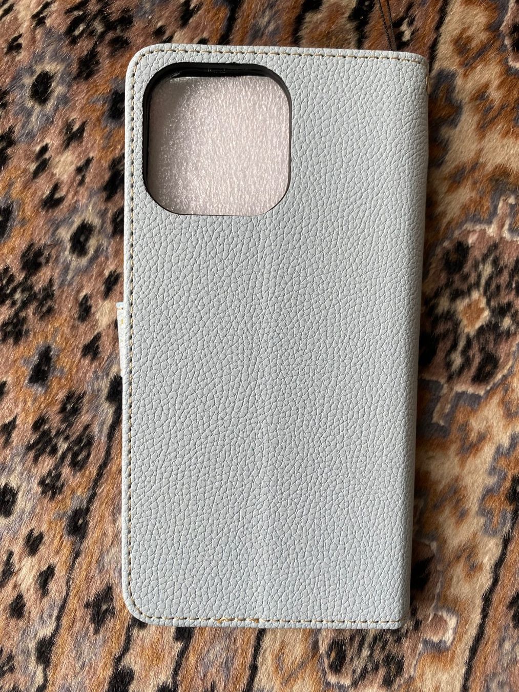 Apple Cover & Protezioni schermo: iPhone 14 Pro Hülle hellblau Leder Optik neuwertig! – Usato da Bischofszell venduto da sonixx 2