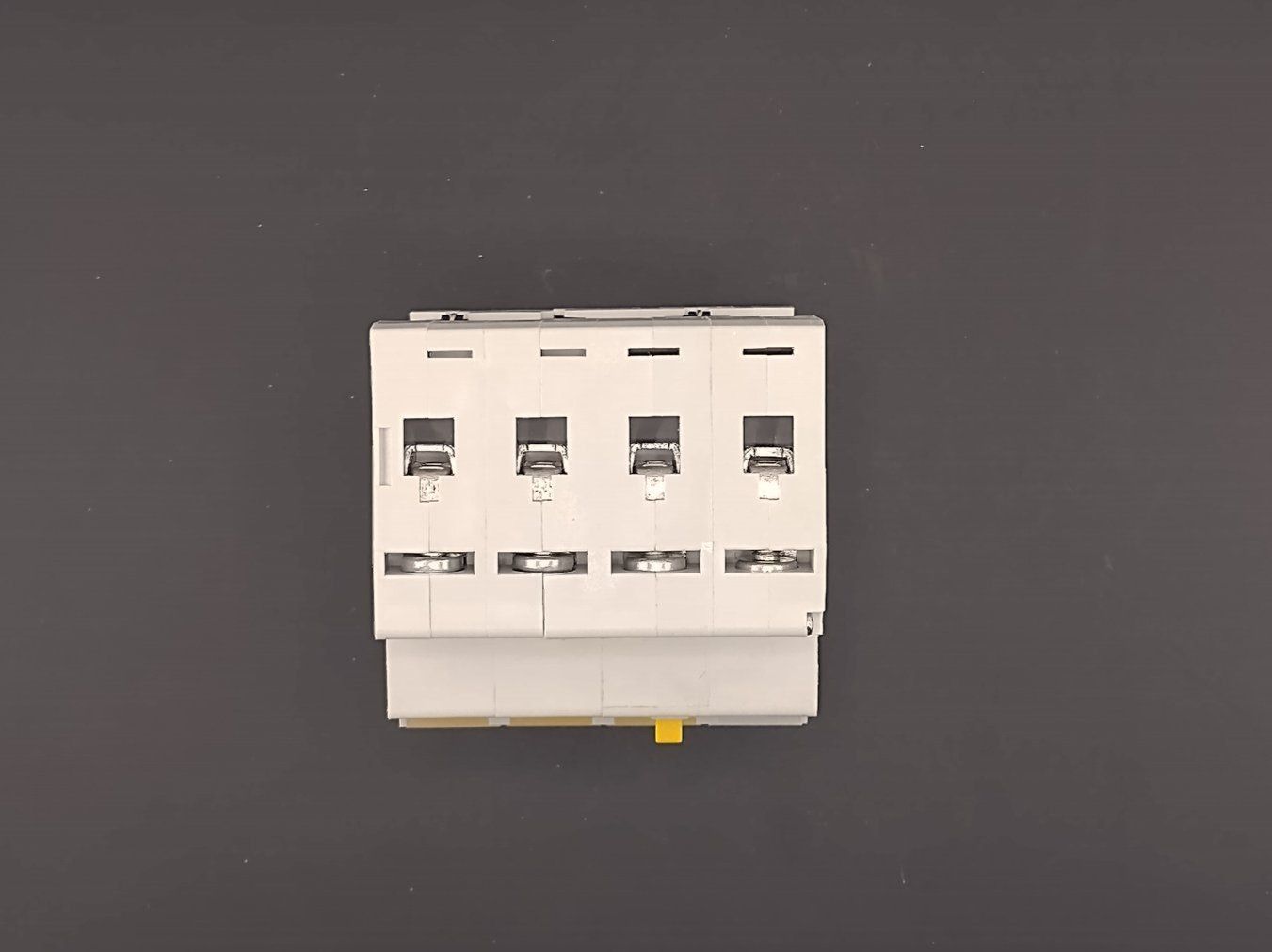 Eaton Interruttori: Eaton mRB6-13/3N/C/003-A – Usato da Winterthur venduto da Hint17 1