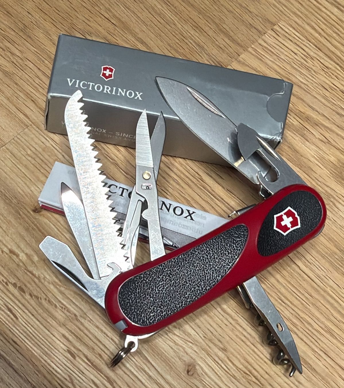 Victorinox Taschenmesser: VICTORINOX  SACKMESSER  EVOGRIP S17 RED/BLACK – Neu und originalverpackt aus Zürich von Frei-Occasionen 3