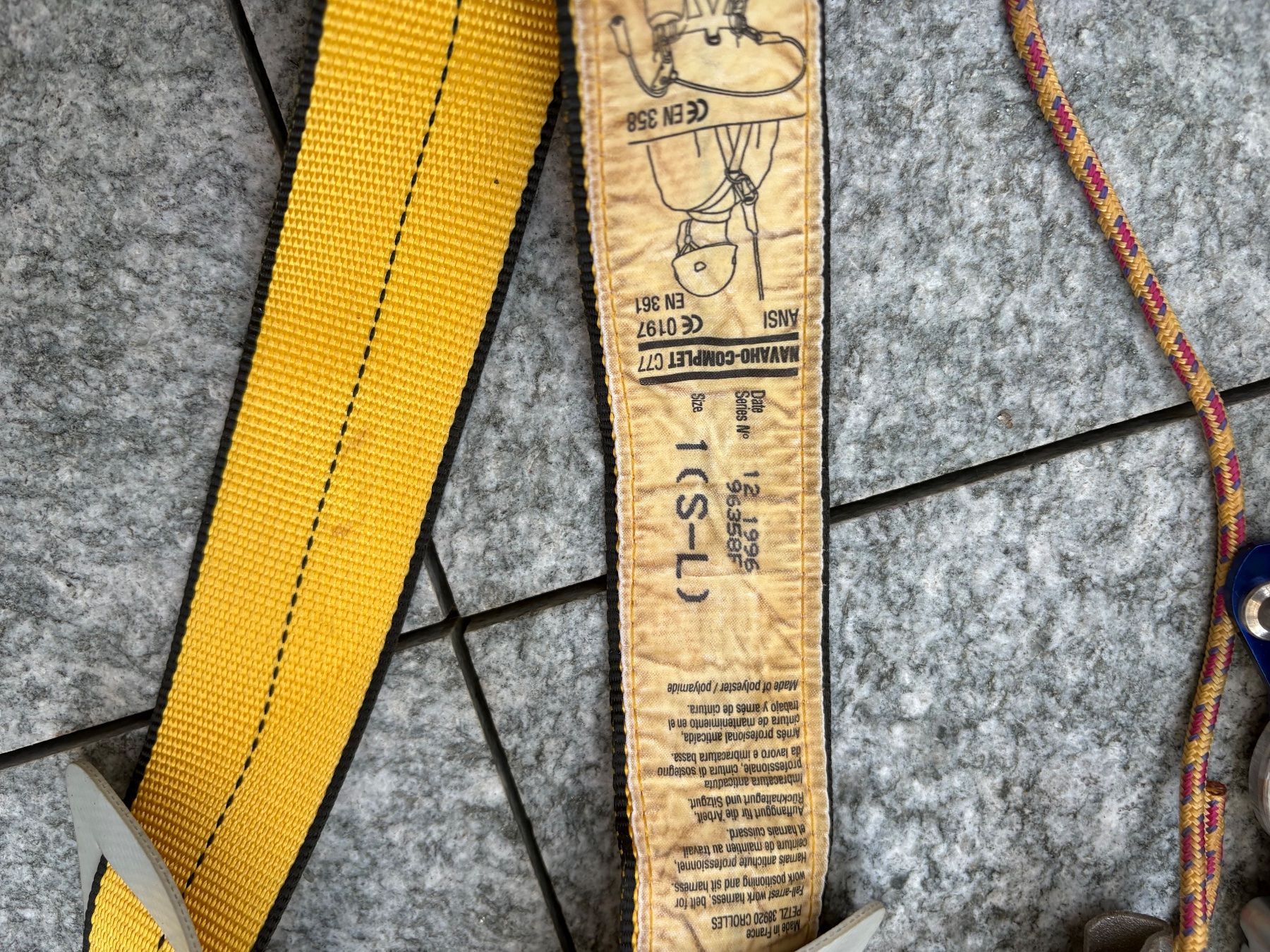 Attrezzatura da arrampicata: Kletterausrüsttung – Usato da Richterswil venduto da Alida62 4