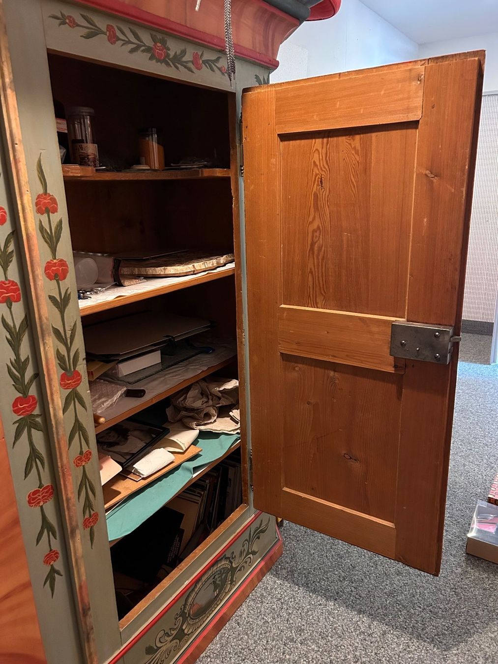 Schränke: Schön bemalter Bauernschrank – Gebraucht aus Basel von brasilia1234 2