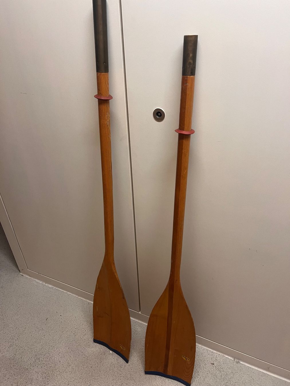 Gommoni, kayak & canoe: Pouch Doppelpaddel Holz, 2-teilig – Usato da Affoltern am Albis venduto da Socrates70 1