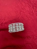 Armband mit Perlen