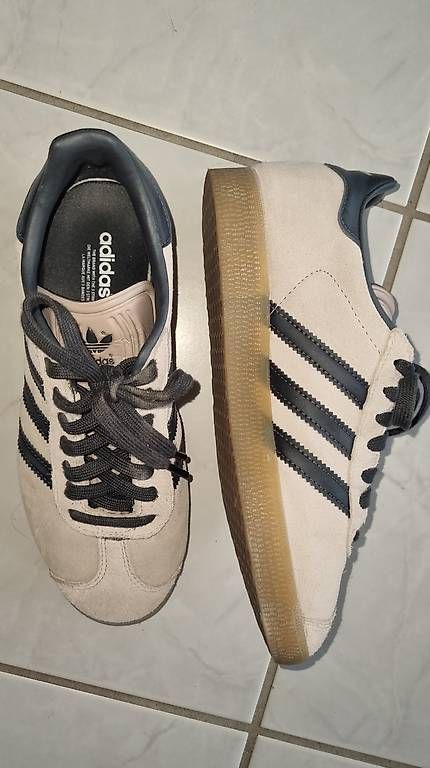 Scarpe da uomo: Sneaker Adidas Gazelle Grösse 38 2/3 – Usato da Winterthur venduto da cecii.mo
