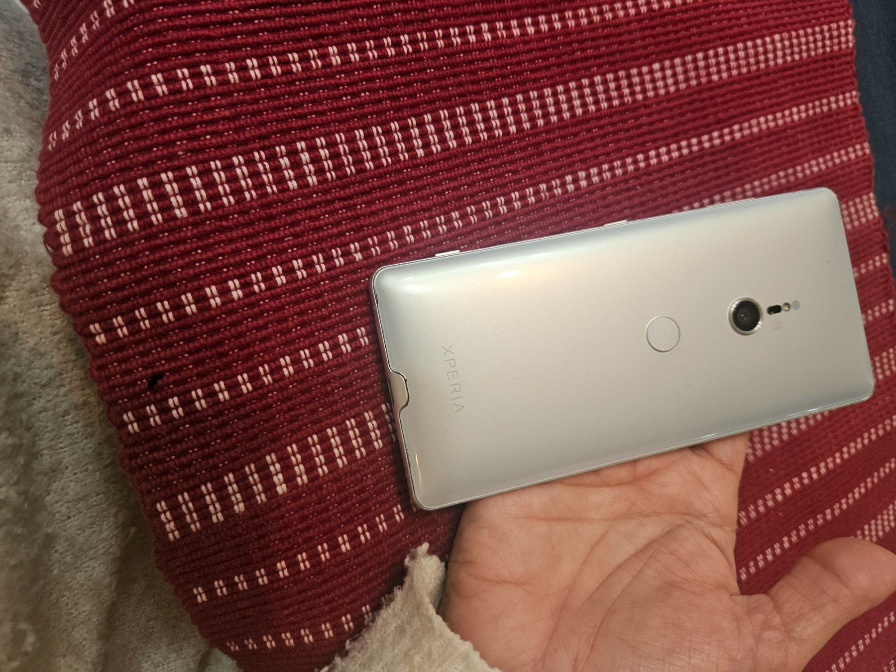 Sony Handys / Smartphones: Sony Xperia XZ3 64gb Duos silver – Gebraucht aus St. Gallen von Juhasli 3