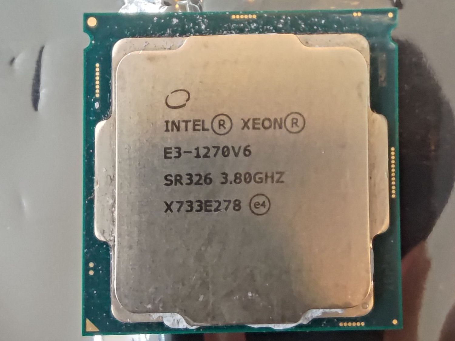 Intel Componenti elettronici: Xeon E3-1270 V6 4 Kerne 3.80 GHz Cache: 8 MB – Usato da Zürich venduto da Drwatson
