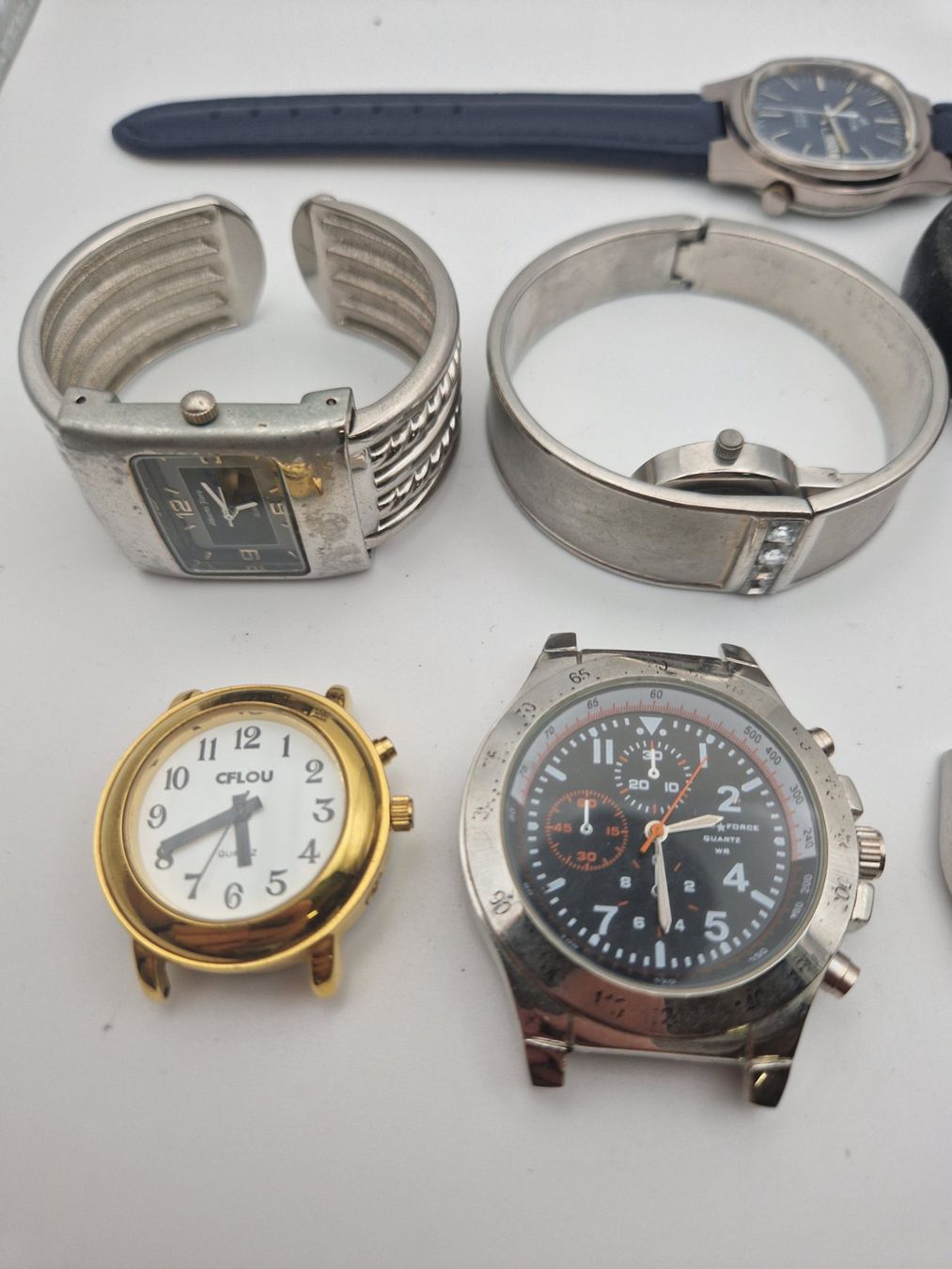 Uhren: Lot montres à quartz – Defekt aus Sembrancher von nat_k8yk 1