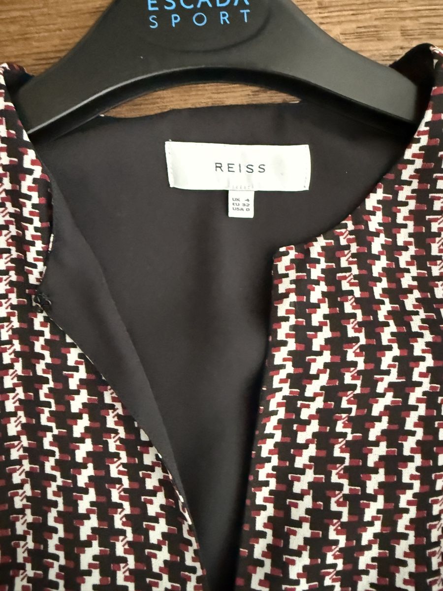 Vestiti: Reiss Kleid – Usato da Oberneunforn venduto da Nir2yh 4