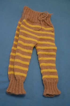 TAILLE 68 - HOSE NEU - HANDARBEIT