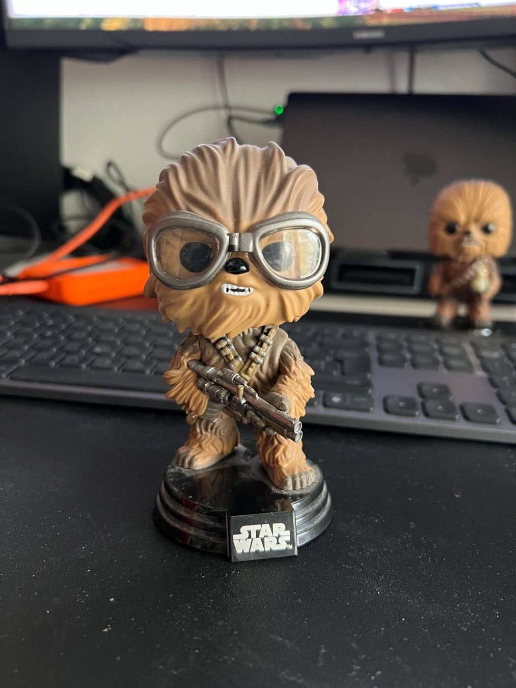 Funko Statuette: Funko Pop! Star Wars - Chewbacca (Ref: FAC-18018) – Usato da Chézard-St-Martin venduto da Florianecuyer