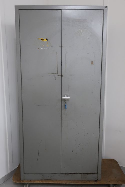 2 X Büroschränke Metallschränke Flügeltürschrank Blechschrank