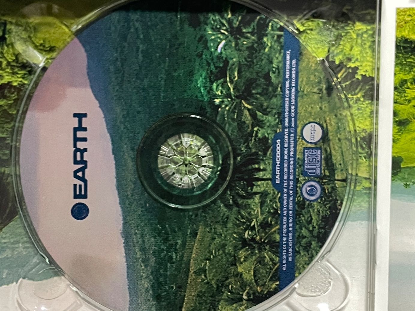 CDs: Earth Volume 4 – D'occasion à Muri b. Bern par AdidasCollector 2
