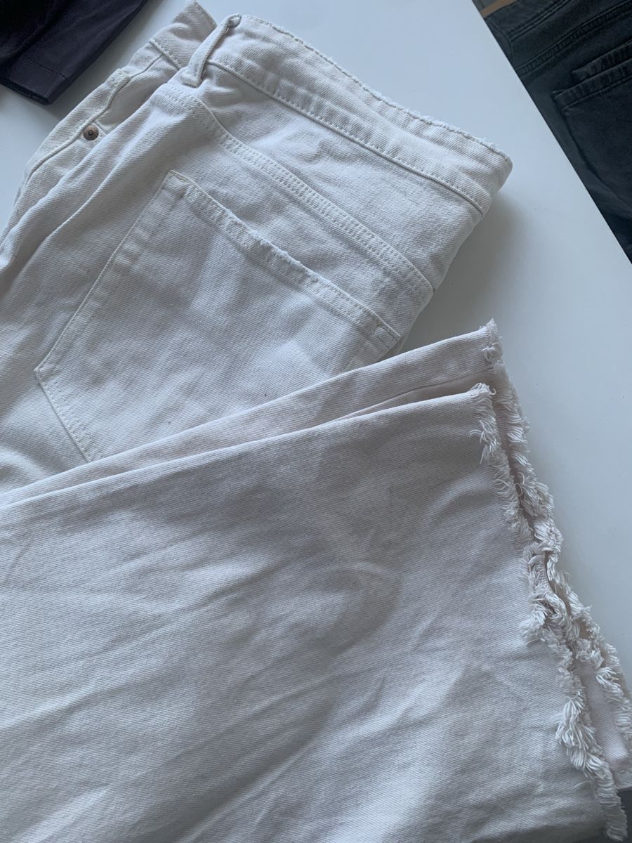 H&M Jeans: Weisse H&M Jeans, Gr. 46 – Usato da Basel venduto da ari_xy65 1