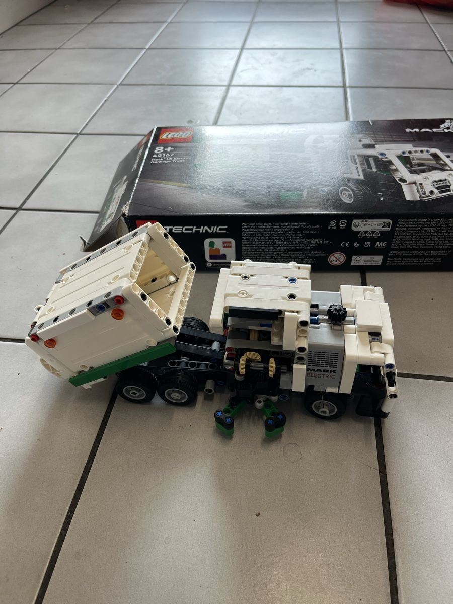 Lego Spielzeuge: Lego Technik Müllwagen – Gebraucht aus Igis von Verab1 7