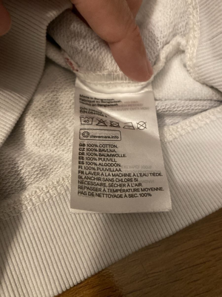 H&M Pullover & Sweatshirts: H&M Pullover mit Dinosauriermuster Grösse 74 – Gebraucht aus Welschenrohr von all_5gs8 2