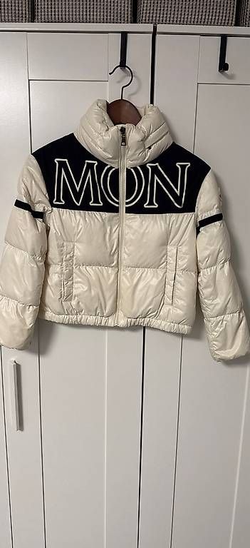 Jacken & Mäntel: Moncler Daunenjacke 10J  – Gebraucht aus Riehen von IvoC02