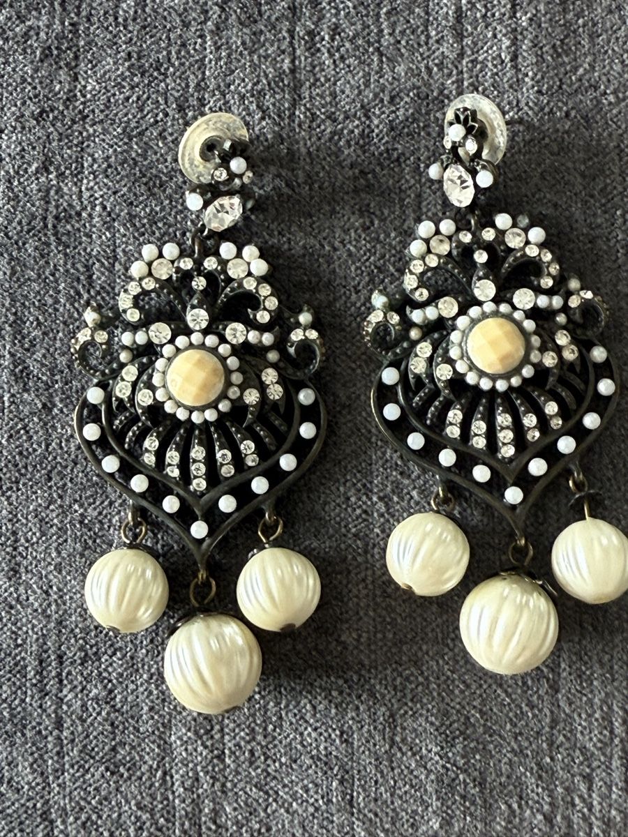 Orecchini pendenti & Orecchini a lobo: Grosse Statement Ohrringe mit Kunstperlen mit Strasssteinen – Usato da Buchs ZH venduto da KittyInStyle 1