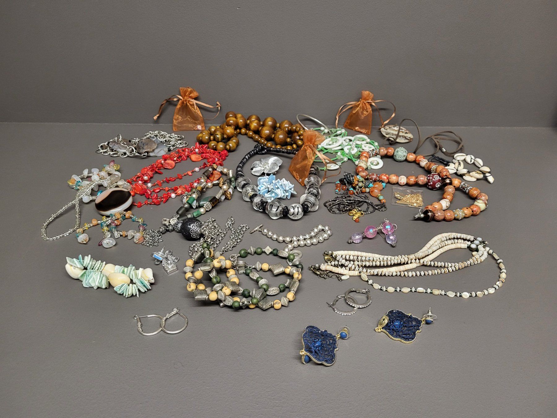 Sonstiger Schmuck: Lot von diversem Modeschmuck – Gebraucht aus Zürich von BOAC1943