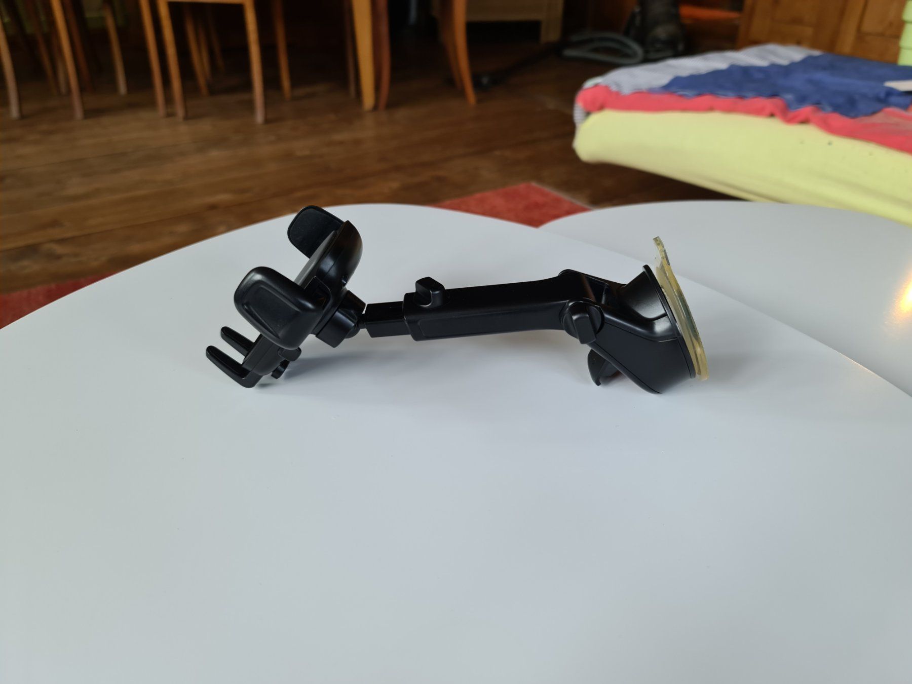 Staffe: iOttie - Easy One Touch 5 Universal Auto KFZ Halterung – Usato da Hinwil venduto da gianna.fischer 2