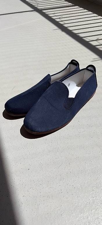 Scarpe da donna: Ballerines bleues foncé taille 40 – Usato da Prilly venduto da ayl_v7wd