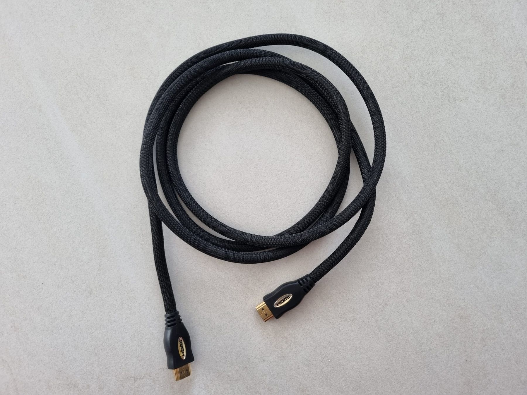Cavi: HDMI-Kabel 2m Gold Stecker – Usato da Füllinsdorf venduto da master_mind