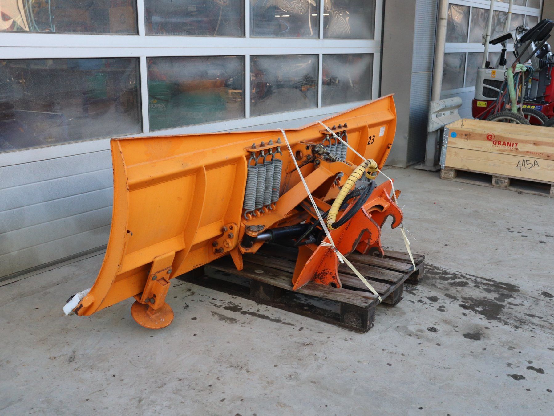 Schneeräumung: Schneepflug Hydrac UNI-250 – Gebraucht aus Hasle LU von Arag08 6