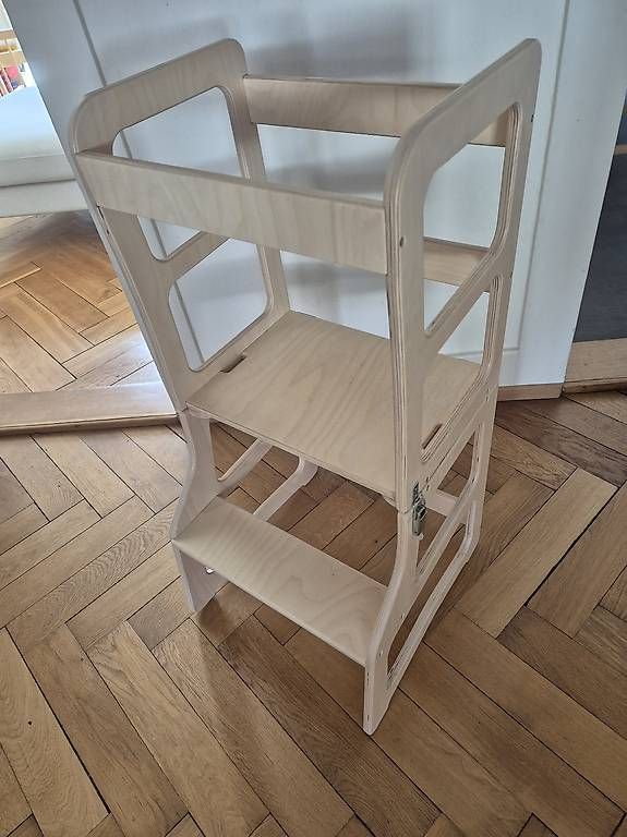 Hochstühle: Kinderrutsche von 2026 Montessori Lernturm – Gebraucht aus Basel von jul_hr8h 1