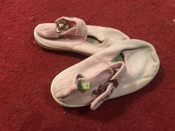 Scarpe per ragazze: Mädchen Schuhe rosa 24 – Usato da Bergdietikon venduto da antovale 1
