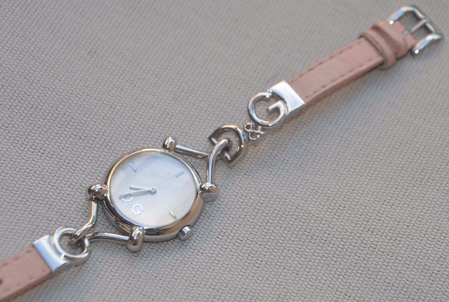 Dolce & Gabbana Orologi: Dolce & Gabbana Armbanduhr / montre – Usato da Collonges venduto da arashee 1