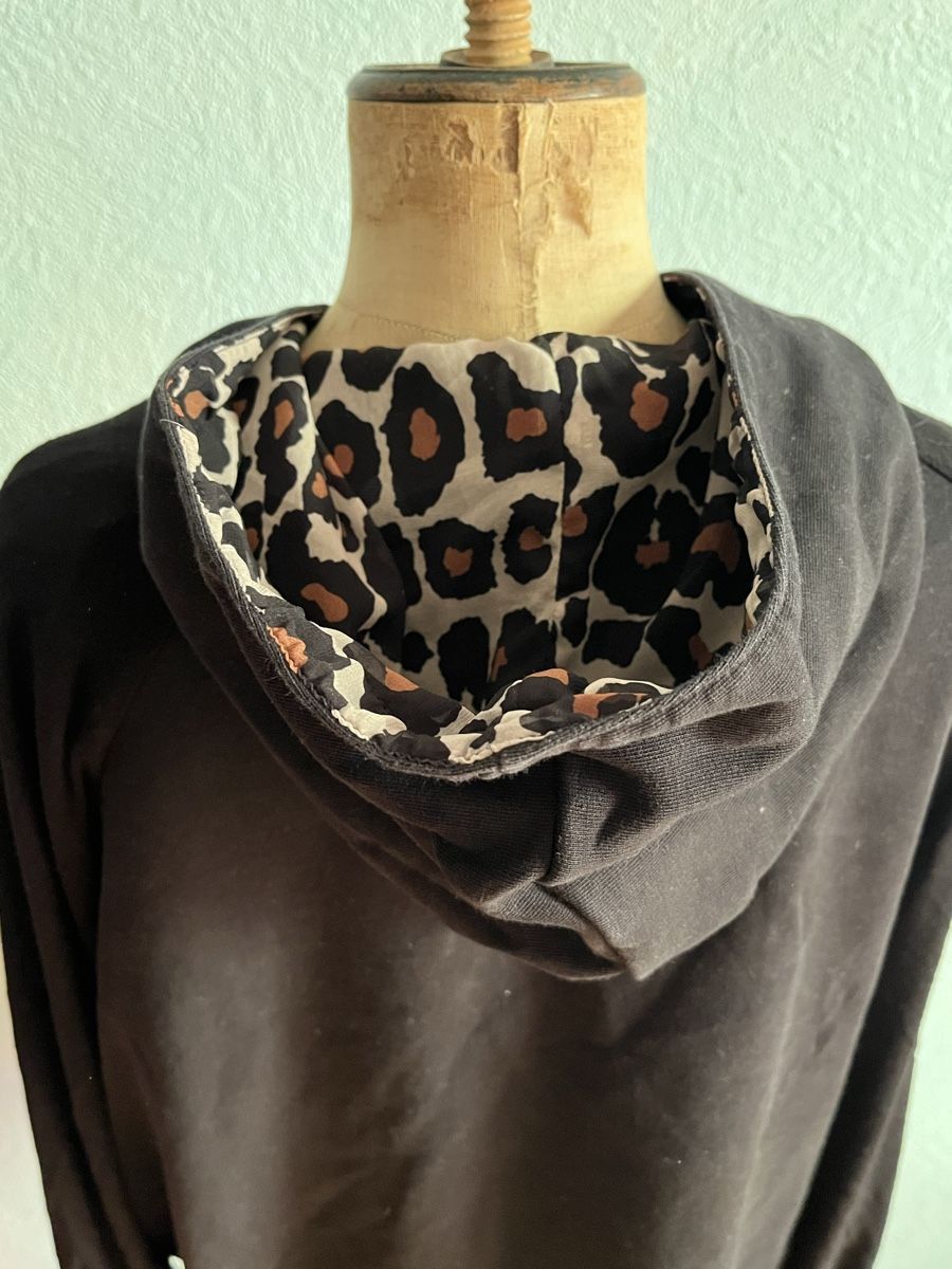 Giacche: Super Hoodie réversible xxl – Usato da Genève venduto da ct_fqr8 4