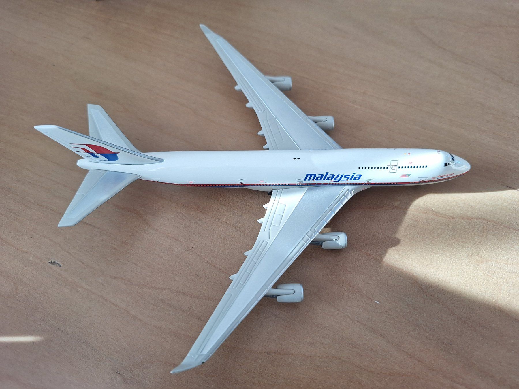 Boeing Modellbausätze & Standmodelle: Malaysia Boeing 747-4H6 – Gebraucht aus Sargans von nicsam1815 1