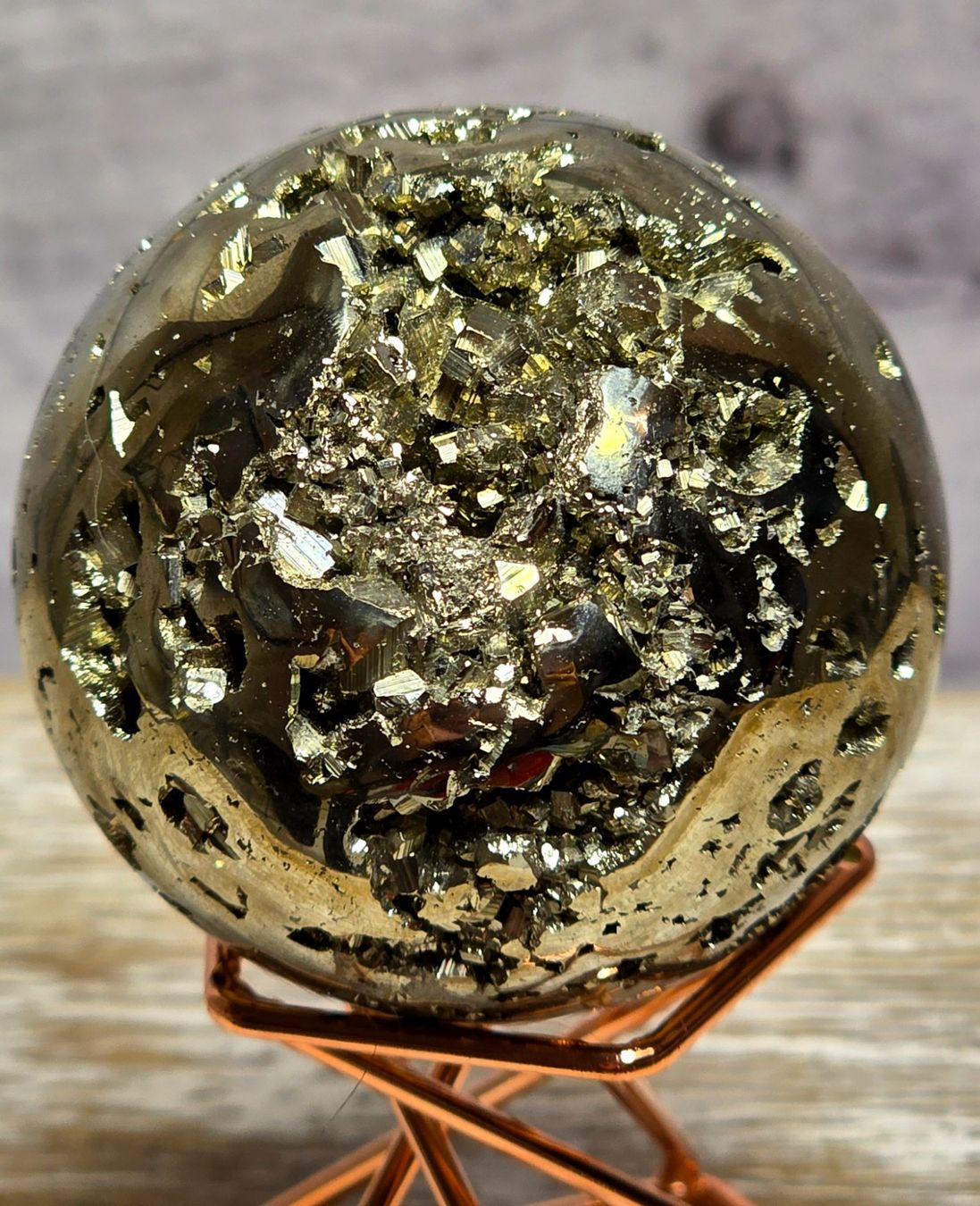 Minerali & Pietre curative: Top HQ Pyrit Kugel B 49mm 247g – Nuovo e nell'imballaggio originale da Matzingen venduto da Shay_Crystalz