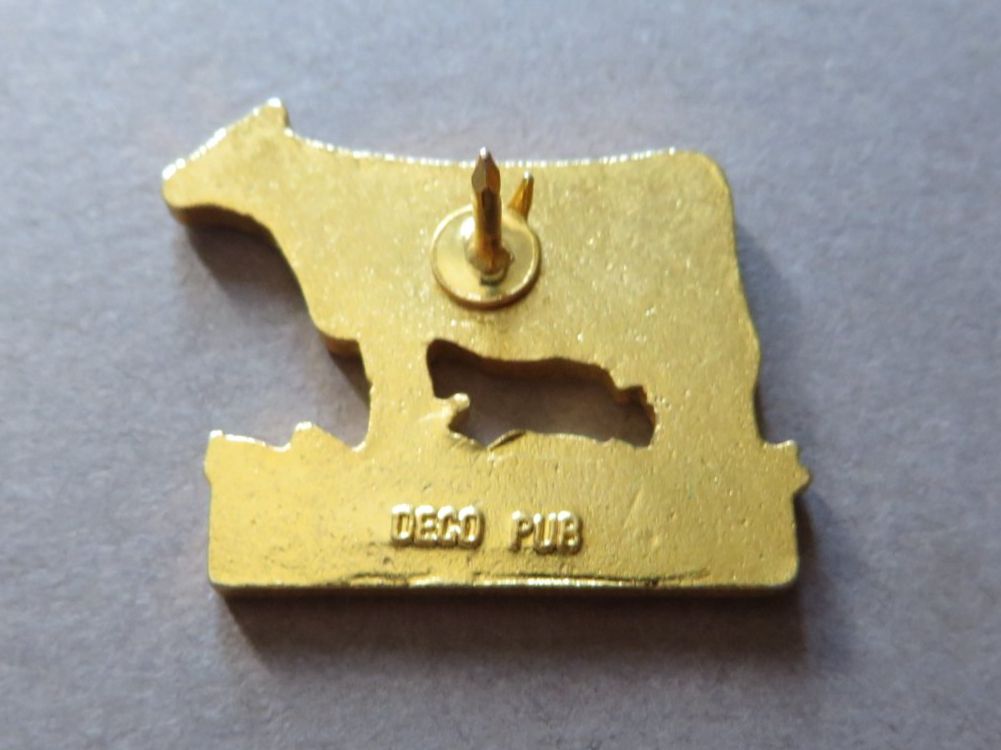 Placchette & Badge: PIN, KUH, SCHWEIZER BAUER, JOURNAL – Usato da Neuhausen venduto da luckimucki 1