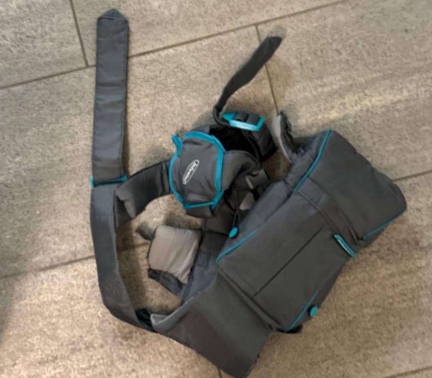 Bauch- & Rückentragen: Babytrage mit integrierter Tasche – Gebraucht aus Ennetbaden von ism_hcp6 1