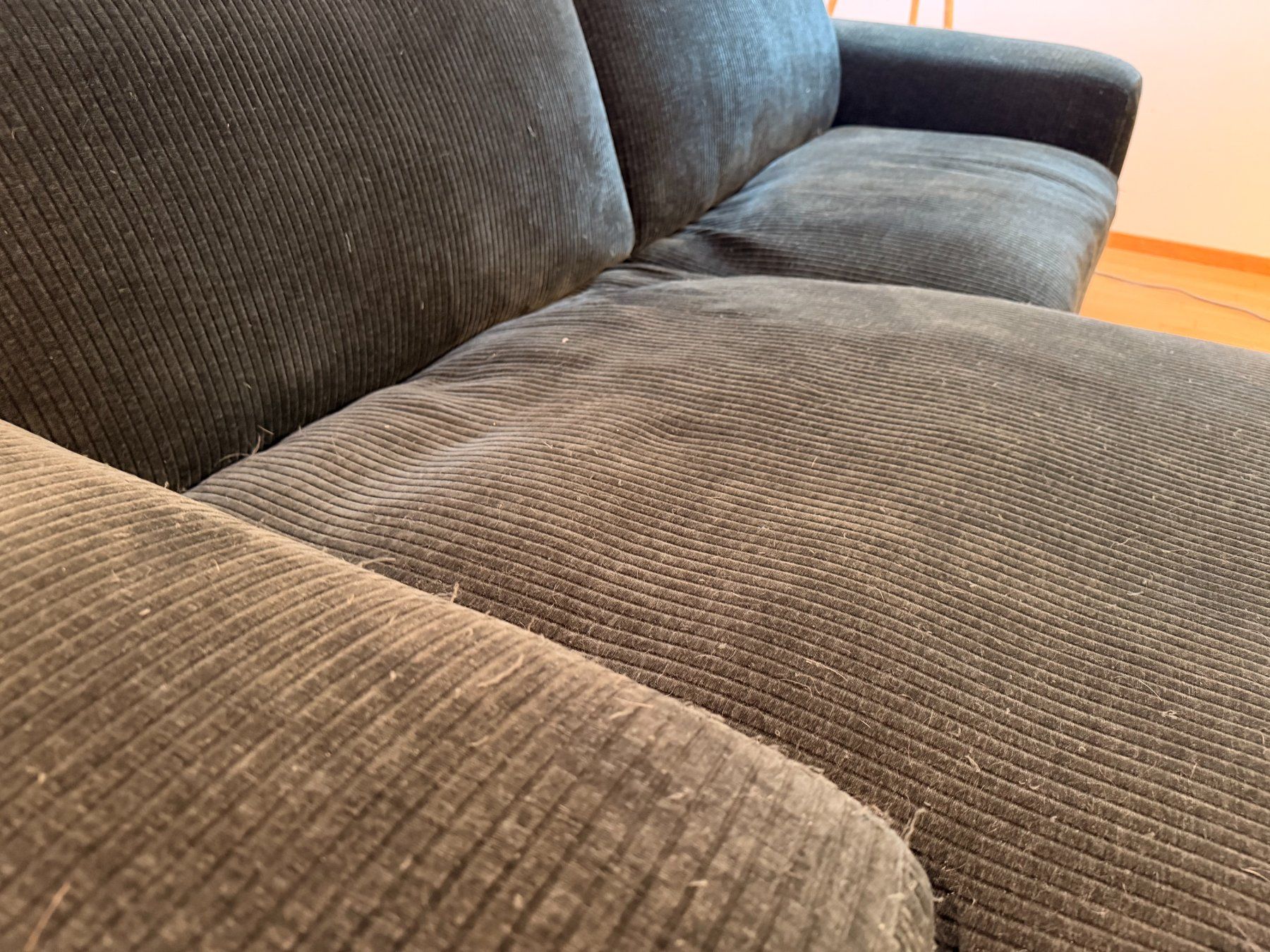 Sofas: Ecksofa Grün 254 × 161 × 80 cm – D'occasion à Basel par abd_6s7f 6
