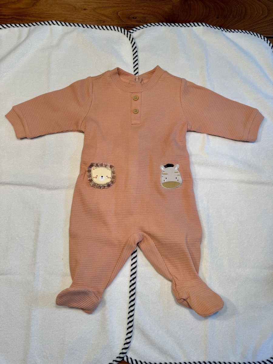 Pyjamas & Ähnliches: Strampler von Chicco Neu 0-3 Monate  – Neu (gemäss Beschreibung) aus Häggenschwil von _kick