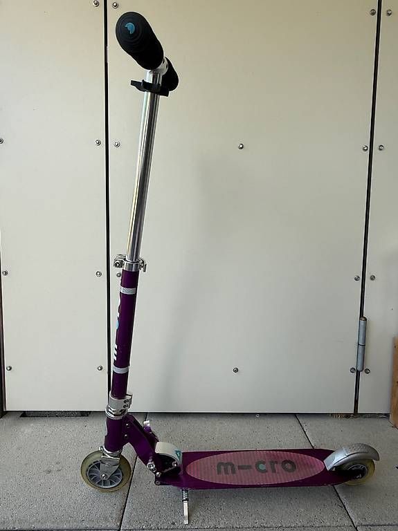 Micro Kickboard: Micro Scooter Sprite in Purple – Usato da Pfaffnau venduto da Liz6264