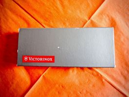 Victorinox Taschenmesser, Transparente Schalen