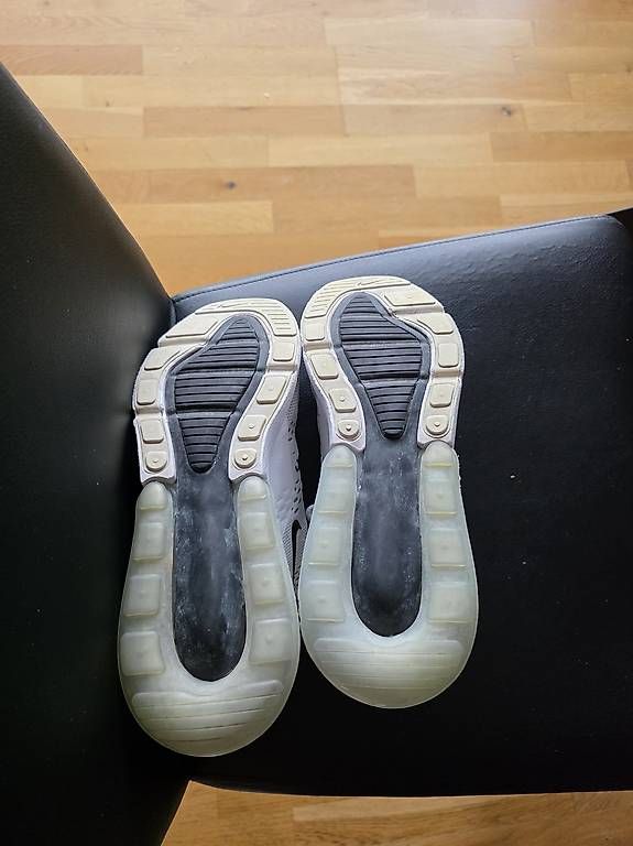 Nike Scarpe da uomo: Nike Air Max 270 GR. 44 – Usato da Wilen b. Wil venduto da fel_8fzj 1