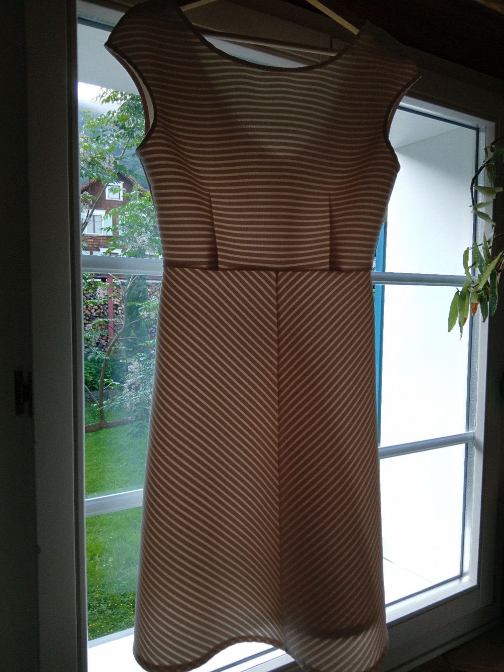 Vestiti: Elegantes Kleid in rosa, Grösse 34 – Usato da Rüthi (Rheintal) venduto da titlis07 4
