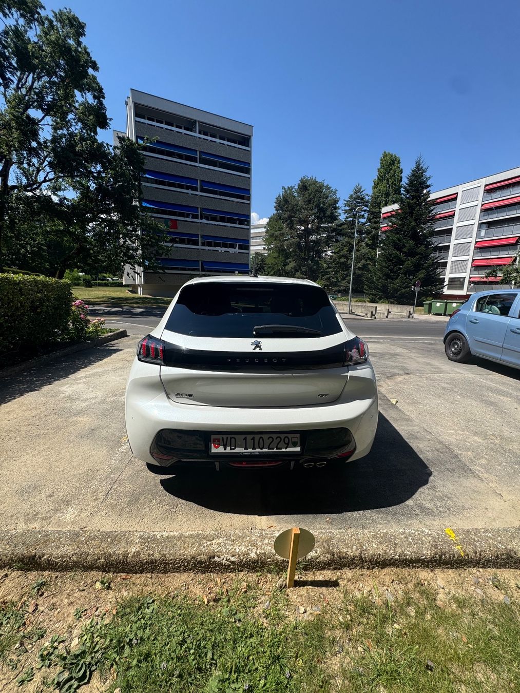 Peugeot Automobili: Peugeot 208 GT 1.2 Pure tech – Usato da Morges venduto da ine_n9ht 2