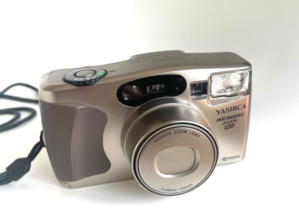 Camara analógica Yashica microtec zoom 120 de segunda mano por 35 EUR en Torrevieja en WALLAPOP